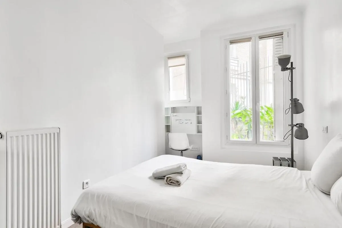 Apartamento Superb 1Br Flat 2Min Walk From The Metro Station París Francia