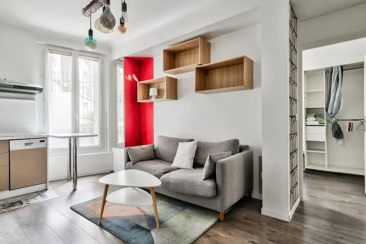 アパート パリSuperb 1Br Flat 2Min Walk From The Metro Stationアパートメント