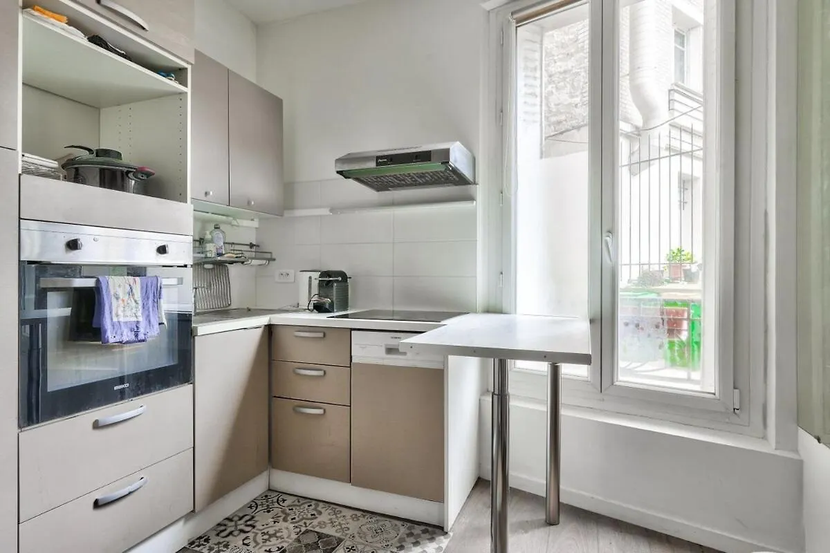 Appartement Superb 1Br Flat 2Min Walk From The Metro Station à Paris
