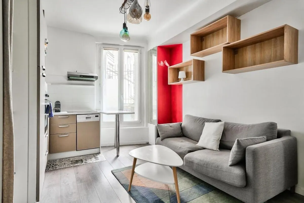 Appartement Superb 1Br Flat 2Min Walk From The Metro Station à Paris France